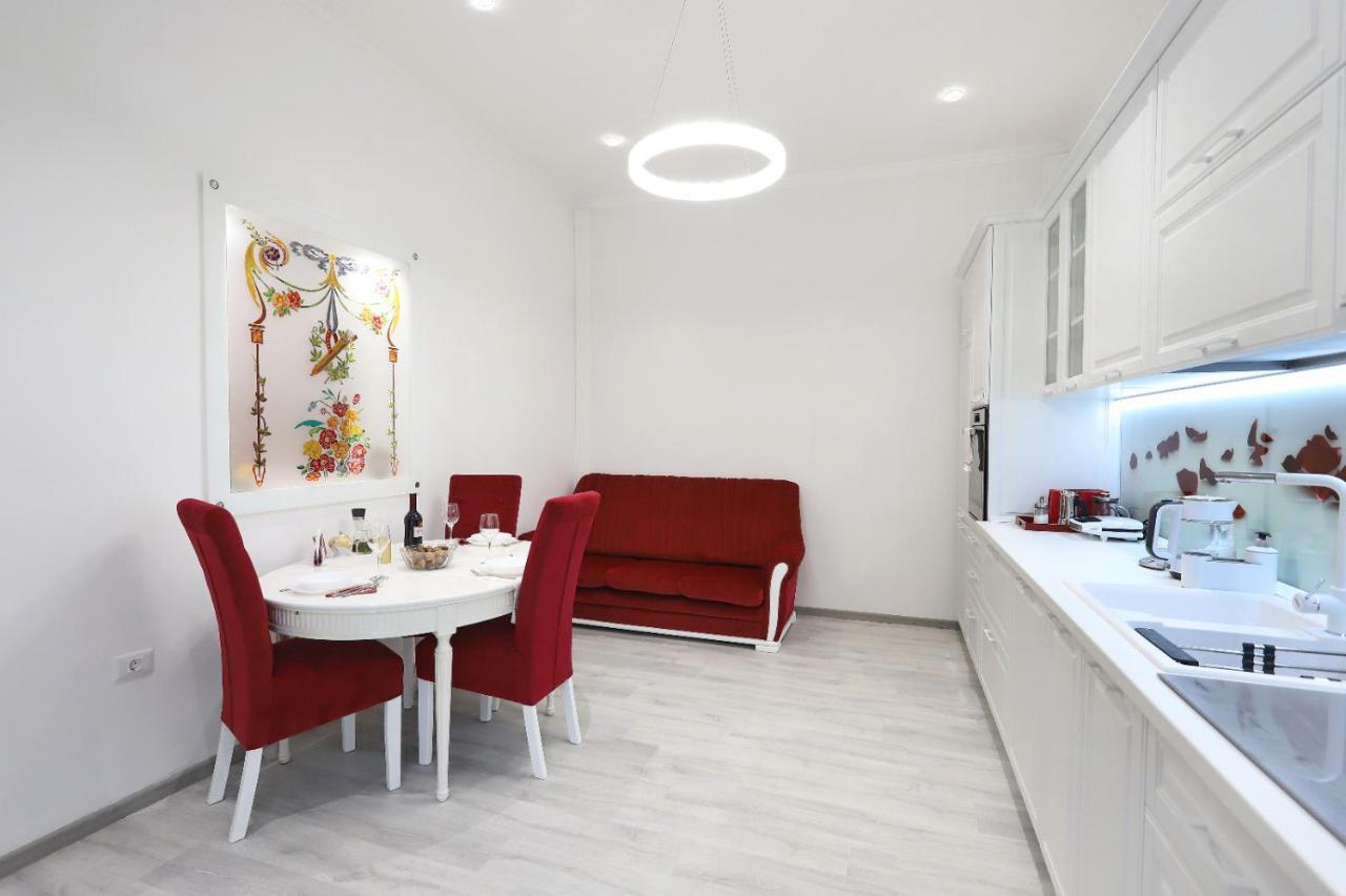 Central Luxury Apartments オラデア エクステリア 写真