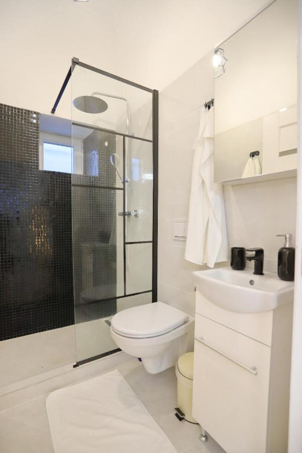 Central Luxury Apartments オラデア エクステリア 写真