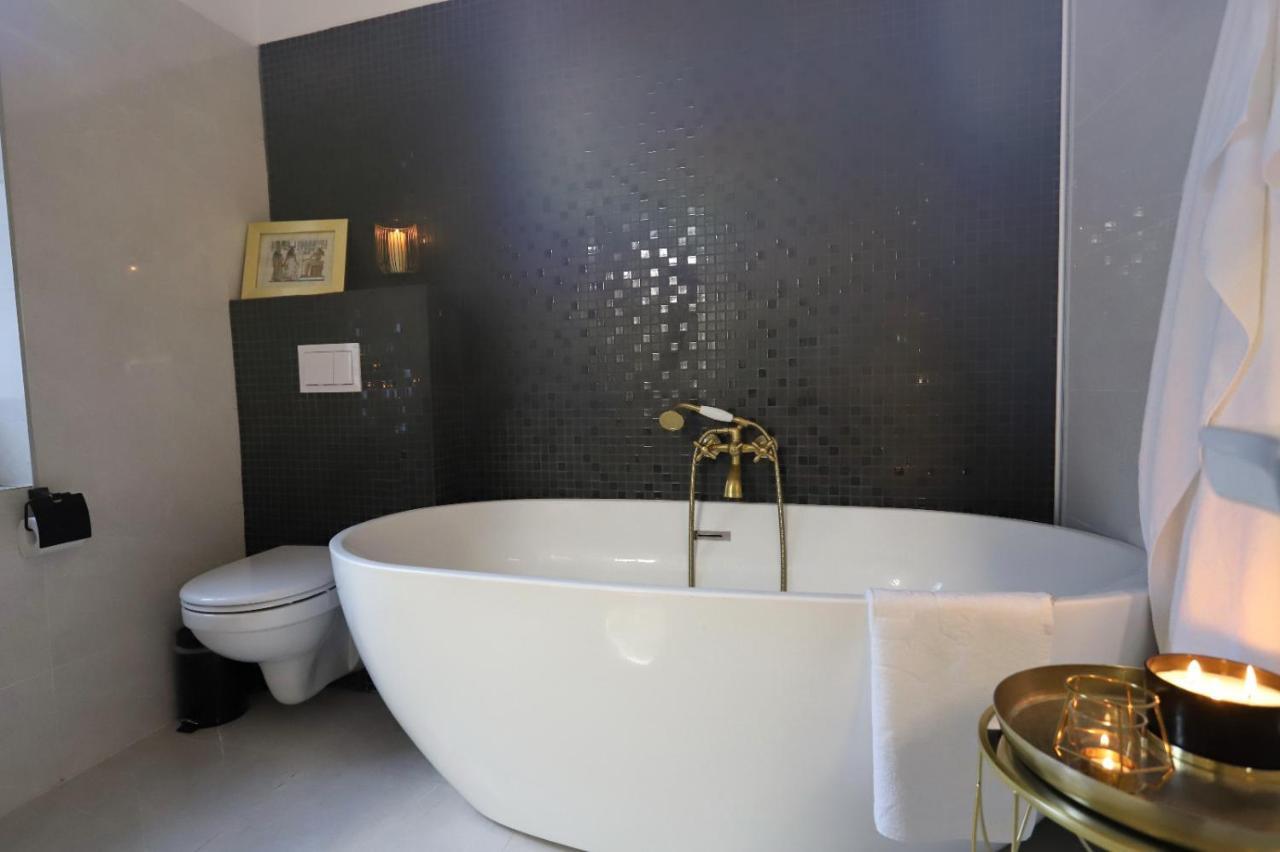 Central Luxury Apartments オラデア エクステリア 写真