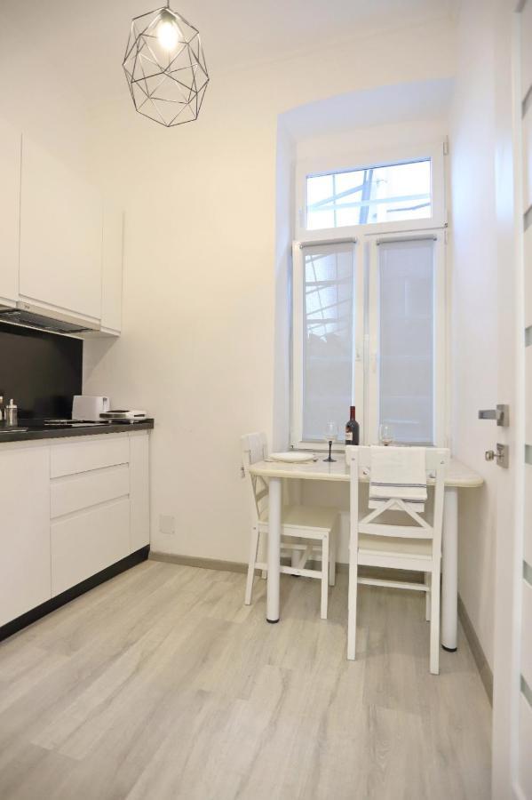 Central Luxury Apartments オラデア エクステリア 写真